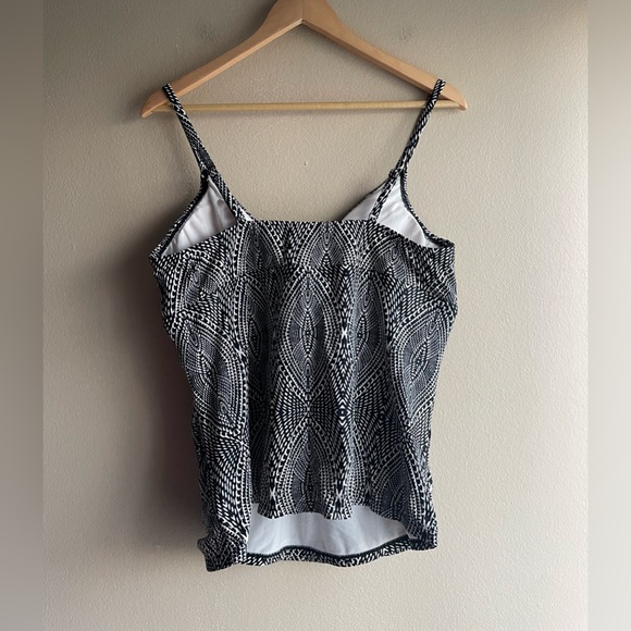 New Kona Sol Women Swimsuit Top Size XL - Picture 2 of 7